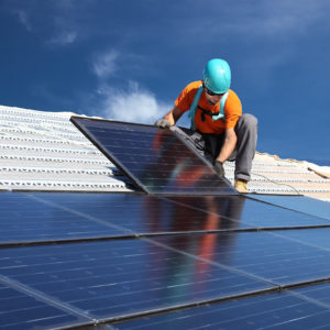 Photovoltaic solar panel installation